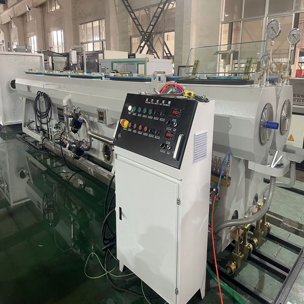 Double Cavities PVC Pipe Extrusion Machine Line high quality